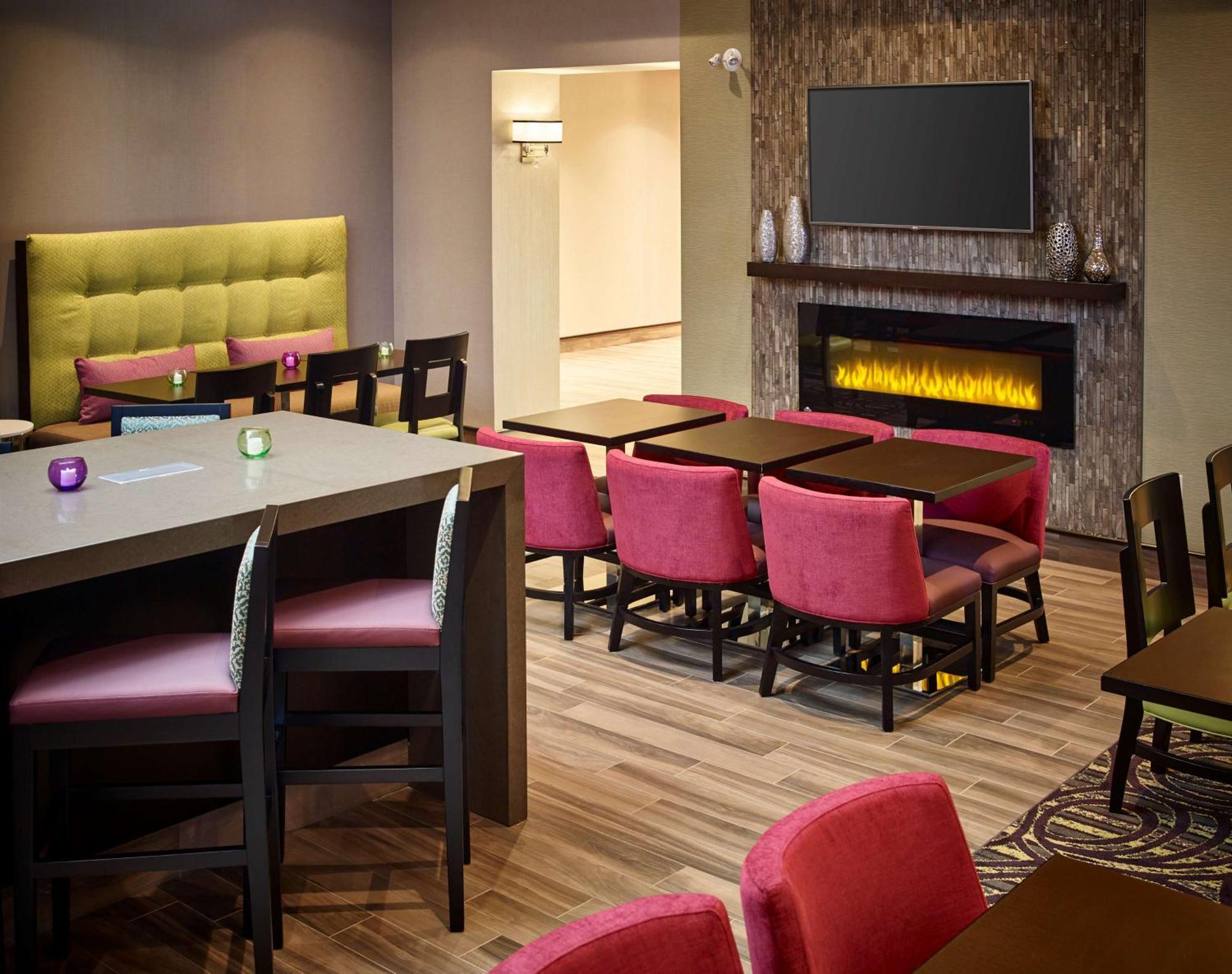 Hampton Inn By Hilton טימינס מראה חיצוני תמונה